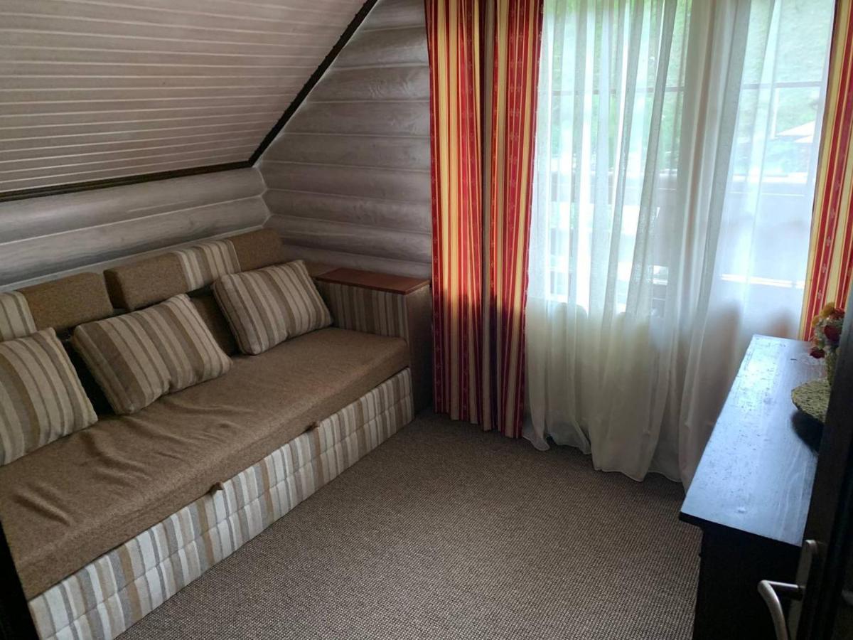 Готель Жди Ня Єво Instagram Zhdenievo Hotel Zhdeniievo Exterior photo